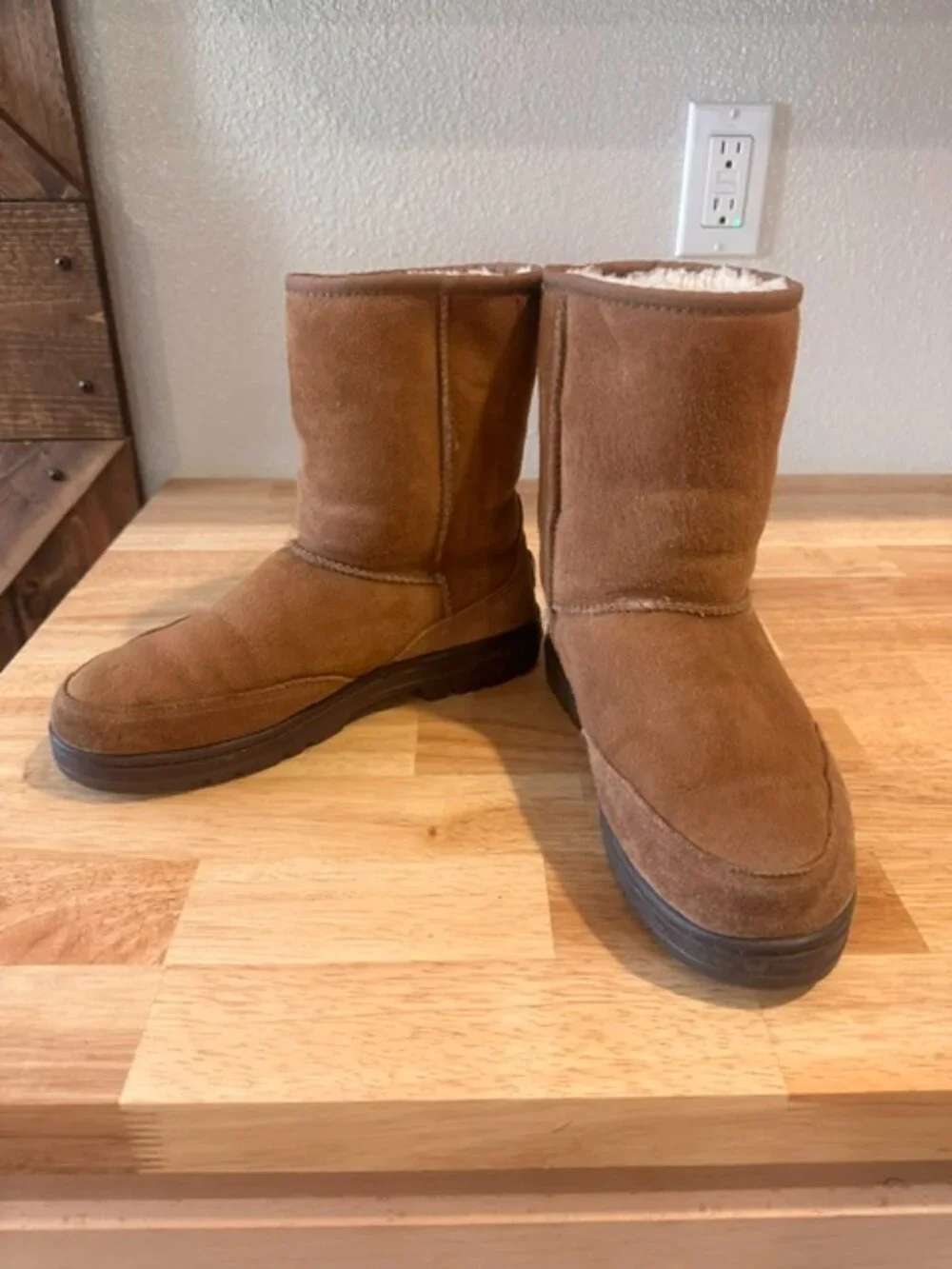 UGG 3Oth Anniversary Limited Edition Braided Boots Vintage Brown Very Rare Sz 8